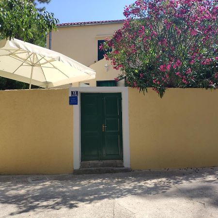 Apartment Zdenka Veli Losinj Bagian luar foto