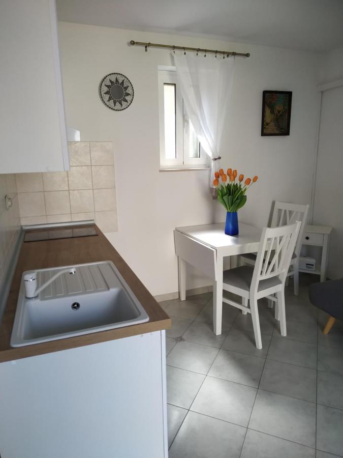 Apartment Zdenka Veli Losinj Bagian luar foto
