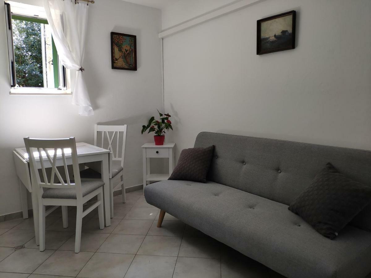 Apartment Zdenka Veli Losinj Bagian luar foto