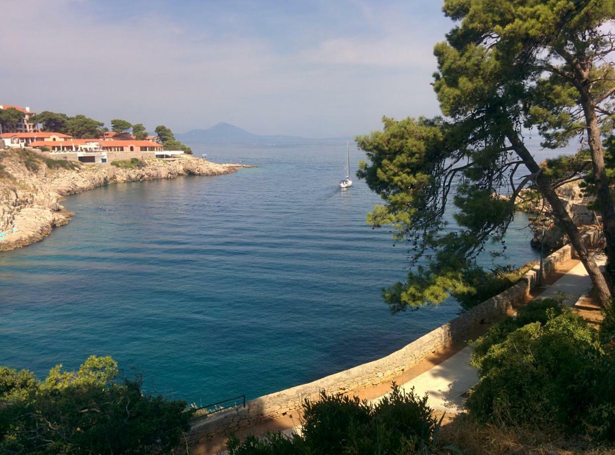 Apartment Zdenka Veli Losinj Bagian luar foto